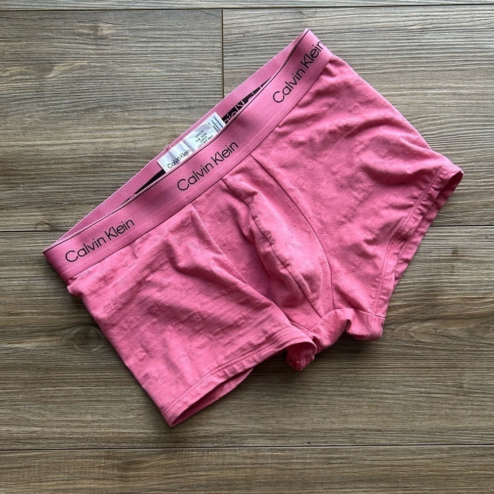 Calvin Klein | Modern Cotton Cupid Hearts Trunk in Berry Pink (Small)
